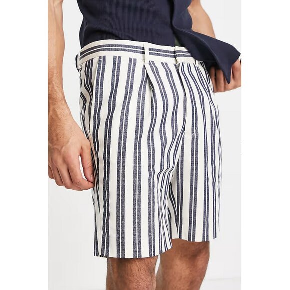 ASOS DESIGN Tapered Smart Shorts in White and Navy Stripe - Picture 2 of 15